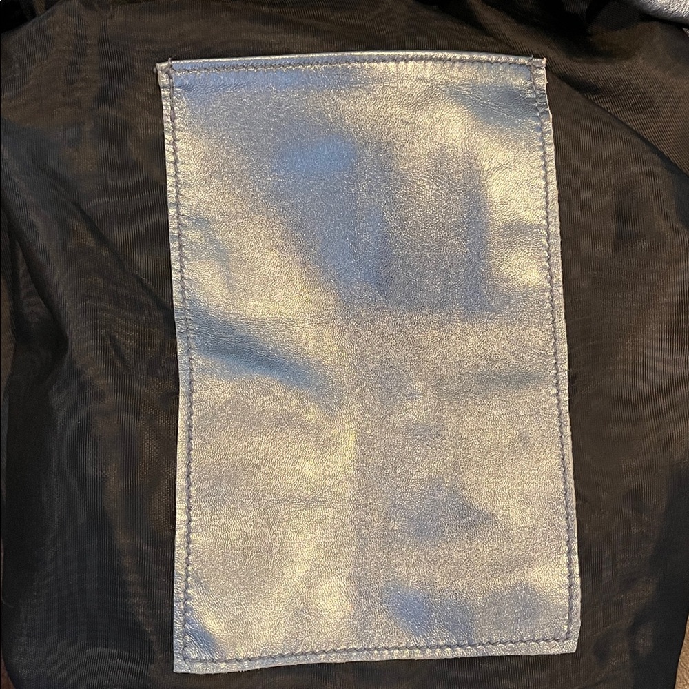 La Guantalia de Firenze Guanti & Borse Silver Italian Leather Shoulder Bag - Picture 9 of 9